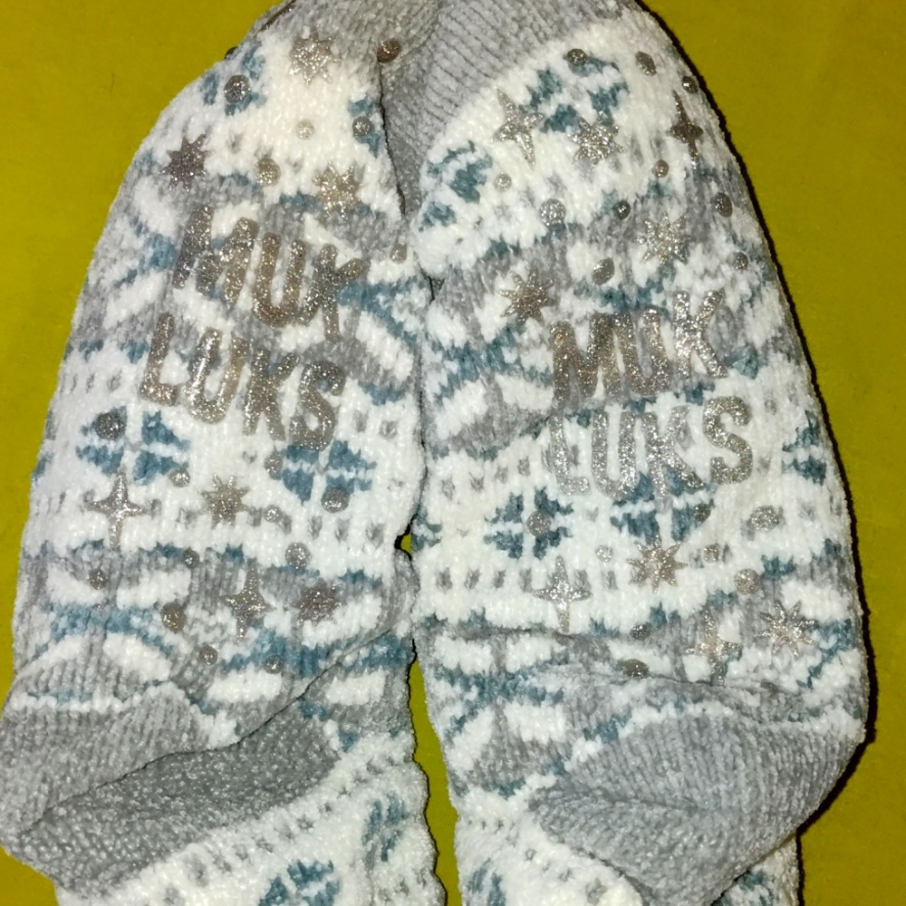 NWOT Muk Luks Chenille Plush Lined Cabin Socks - Picture 3 of 8